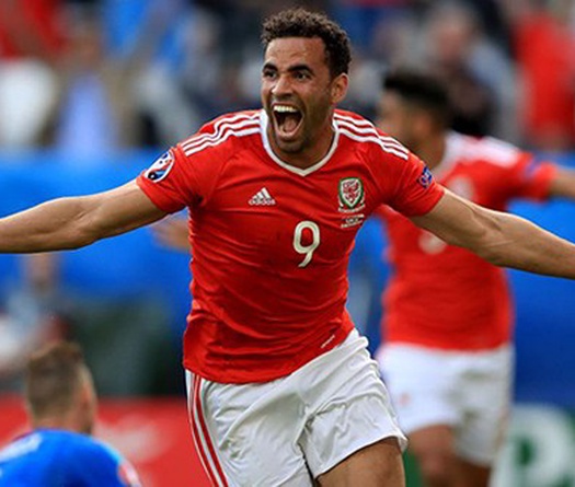 Những anh hùng thất nghiệp của làng bóng đá