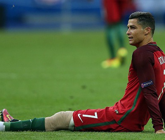 Ronaldo chữa bệnh bằng liệu pháp "không đảm bảo"