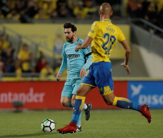 Messi lập kỳ tích sút phạt, Barca vẫn bị cầm hòa đáng tiếc