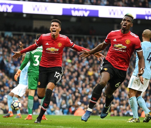 Video: Pogba sắm vai người hùng, MU phá tan tiệc vui của Man City