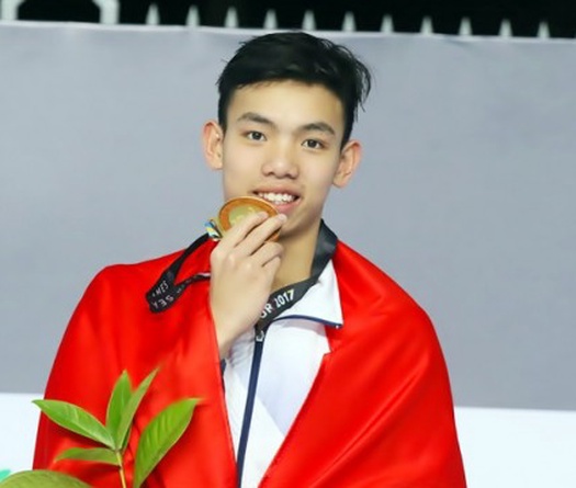 Huy Hoàng - Từ "rái cá sông Gianh" đến ỨCV Cúp Chiến thắng