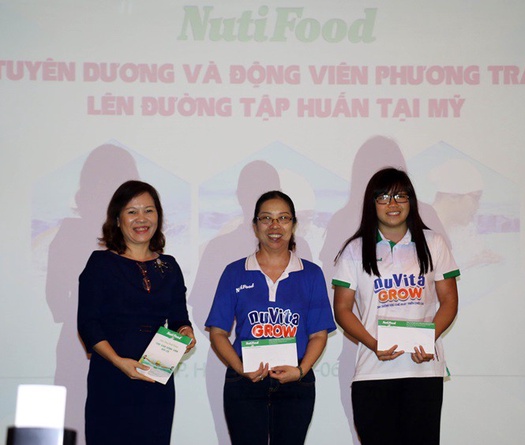 Phương Trâm được thưởng nóng trước ngày sang Mỹ