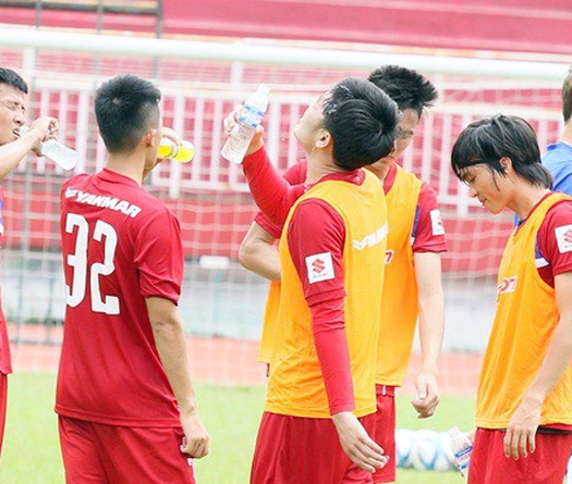 Xuân Trường và đồng đội tại ĐTQG bở hơi tai vì nắng nóng