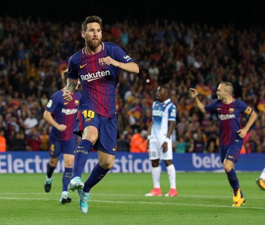 Khởi đầu tốt nhất lịch sử báo hiệu chức vô địch cho Barcelona?