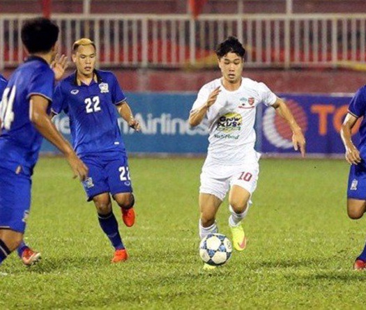 Video: Công Phượng, Xuân Trường gục ngã trước U.21 Thái Lan