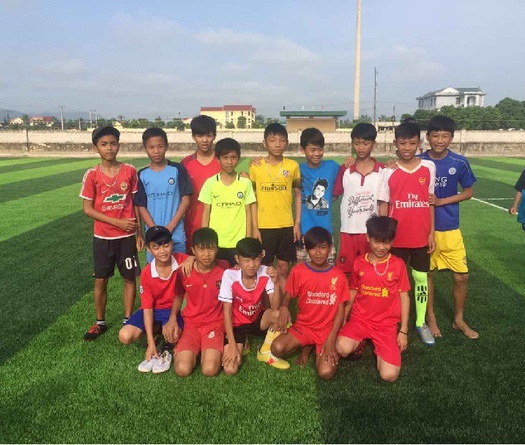 Đội tuyển các "ngôi sao thế giới" đáng yêu ở U13 bóng đá học đường