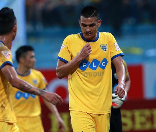 Video kết quả: Omar sút trượt penalty, FLC Thanh Hóa mất điểm trước Bình Dương