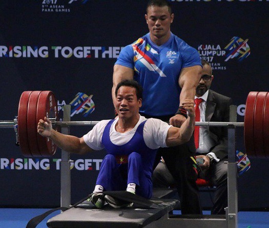 Đô cử Lê Văn Công và tấm HCV “trên đỉnh thế giới” tại ASEAN Para Games 2017