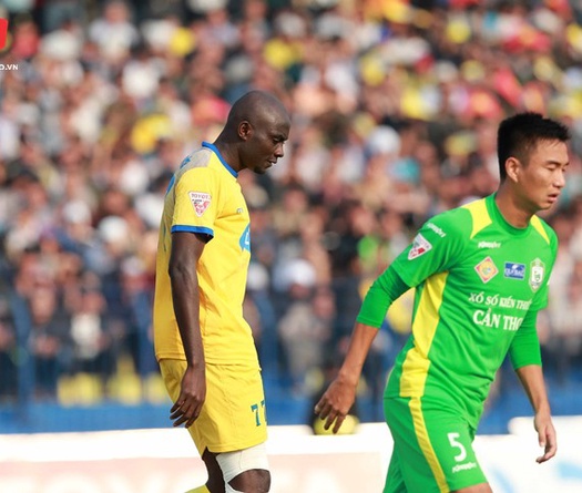 Lý do khiến Uche không được trọng dụng ở FLC Thanh Hoá