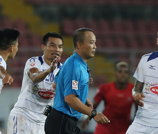 Thua tức tưởi Hải Phòng, CLB TP.HCM không có ý định kiện trọng tài