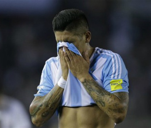 Argentina 1-1 Brazil: Chưa biết thắng, Argentina chôn chân nhóm cuối