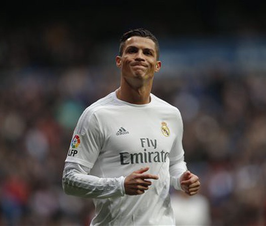 Ronaldo: "Tôi thần tượng chính tôi"