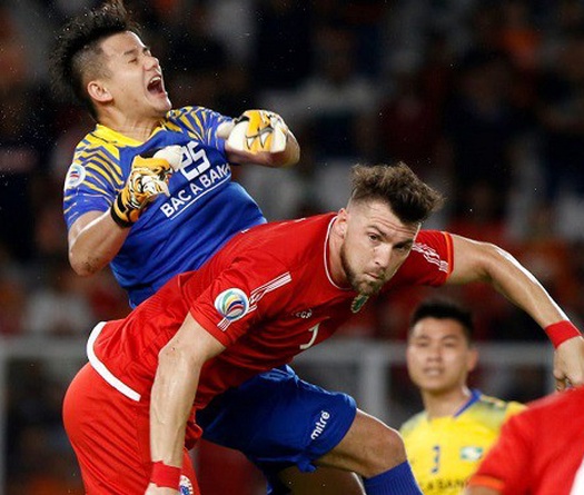 Video kết quả: Thi đấu “chấp” người, SLNA thua trận đầu tiên tại AFC Cup 2018