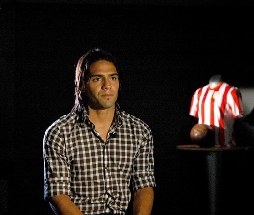 Bí mật của Radamel Falcao: “Mãnh hổ” từng sợ bóng đá