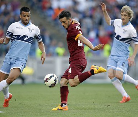 Lazio 1-2 Roma: Top 2 ngã ngũ