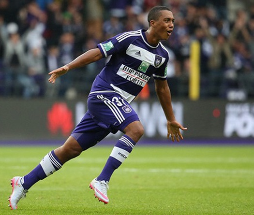 Mục tiêu của Chelsea lập siêu phẩm ở phút 92