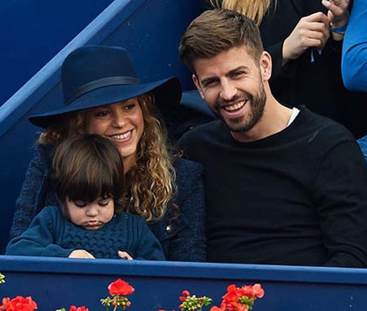 Pique: Được Shakira, mất hình ảnh đẹp