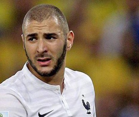 Real chấp nhận bán Benzema cho Arsenal: Thứ Ba xác định tất cả