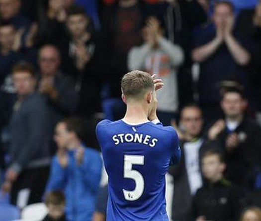 Nghi vấn John Stones ‘thả’ để ‘đào tẩu’ trong trận gặp Barnsley?