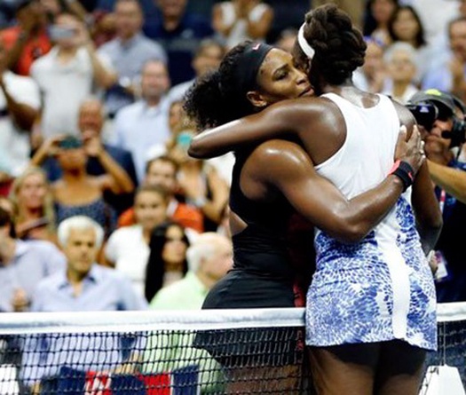 Serena Williams 2-1 Venus Williams