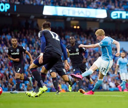 Man City 1-2 West Ham: De Bruyne nổ súng, Man City thua thảm trên sân nhà