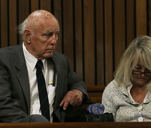 Bob Hewitt: Huyền thoại quần vợt trả giá vì tội lỗi quá khứ