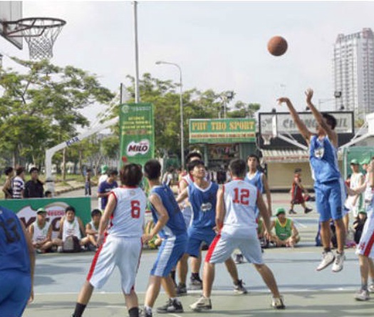 Những cú ném chuyển bại thành thắng không tưởng trong môn bóng rổ