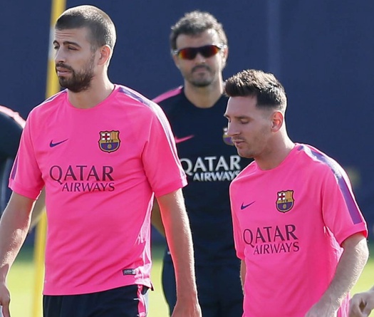 Luis Enrique “dìm” Messi, tung hô Busquets
