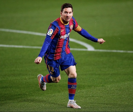 Messi sánh ngang Ronaldo trong cuộc chiến giành Chiếc giày vàng