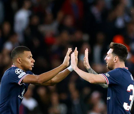 Messi 30 lần nhường đá phạt đền cho những đồng đội nào?