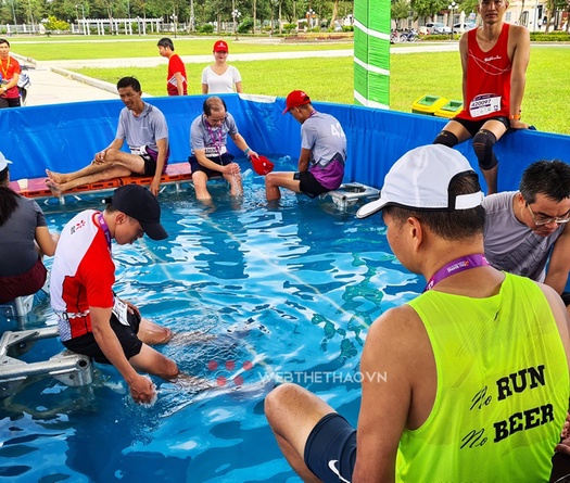 Ngâm nước đá bao lâu, lạnh bao nhiêu độ để cơ thể phục hồi nhanh nhất?