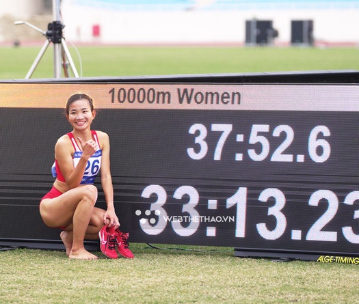 Nguyễn Thị Oanh phá sâu cú đúp kỷ lục, đường chạy 10.000m nữ ghi nhận toàn thông số chưa từng có