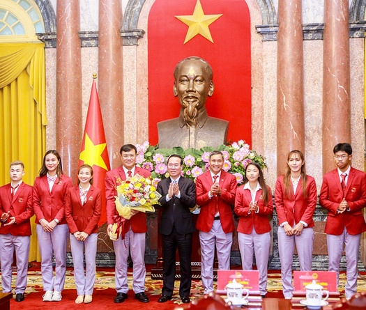 Nguyễn Thị Oanh vinh dự nhận Huân chương Lao động hạng Nhì sau kỳ tích SEA Games 32