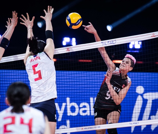 Bóng chuyền nữ Nhật Bản không thể làm nên "điều kỳ diệu" tại VNL 2021