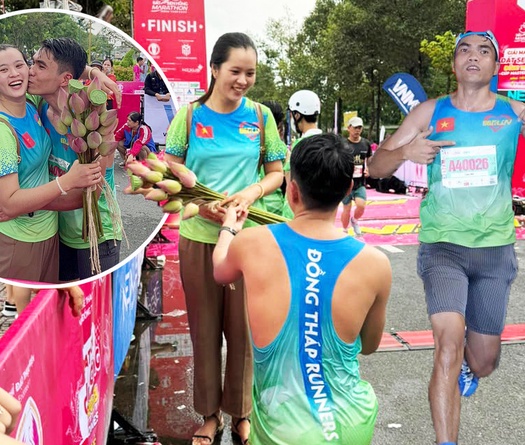 Chàng trai Đồng Tháp hạnh phúc nhận câu trả lời “Em đồng ý” tại giải chạy Đất Sen Hồng Marathon 2023