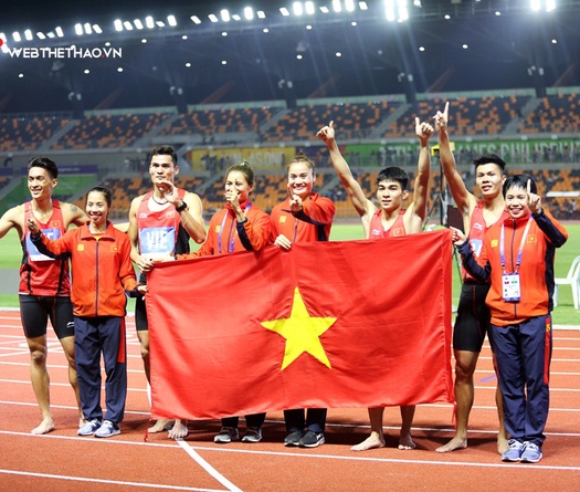 Đồng đội “trên bến dưới thuyền” chúc Quách Thị Lan thi bán kết Olympic