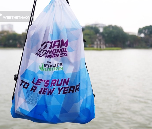 Bộ racekit của Giải Bán Marthon Quốc tế Việt Nam 2023 tài trợ bởi Herbalife Nutrition có những gì?