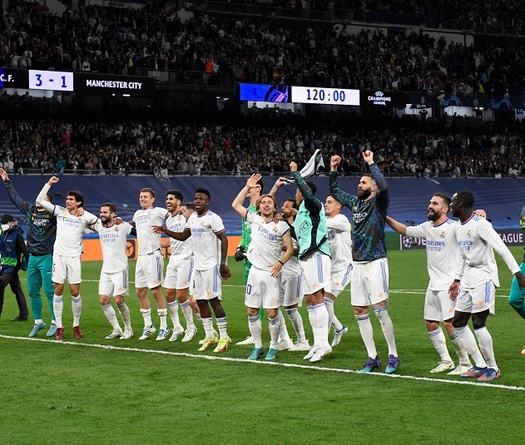 Real Madrid: Ông vua ngược dòng ở Champions League 2021/22