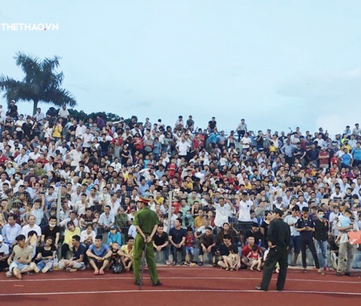 Sân Hà Tĩnh khó "vỡ" khi tiếp đón HAGL