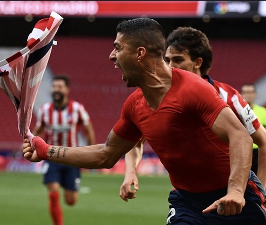 Atletico thoát hiểm ngoạn mục để ngăn Real Madrid vượt qua