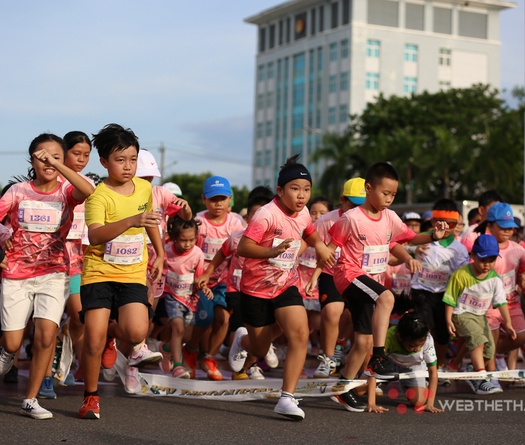 Tam Kỳ Discovery Marathon ươm mầm tài năng điền kinh từ những bước chạy nhí yêu thương