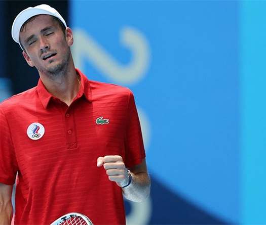 Sao tennis Nga Medvedev phản ứng khi bị hỏi đểu ở Olympic