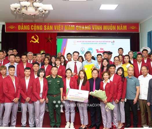 Tôn vinh, trao thưởng 1 tỷ đồng cho Đội tuyển Điền kinh Việt Nam sau SEA Games 31