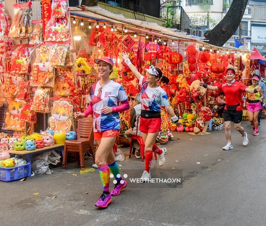 Chạy bộ sáng mồng 1 Tết Quý Mão mong sức khỏe cả năm