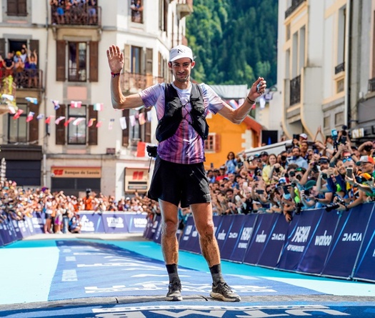 “Dê núi” Kilian Jornet phá kỷ lục giải chạy siêu địa hình UTMB