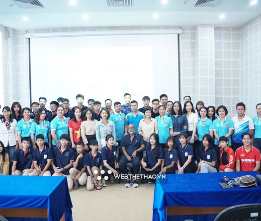 Chuyên gia cao cấp Hiệp hội Điền kinh châu Á đào tạo công tác tổ chức Giải Bán Marathon Quốc tế Việt Nam 2023