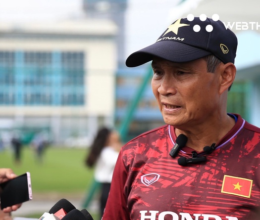 HLV Mai Đức Chung khen ngợi Thanh Nhã sau bàn thắng vào lưới tuyển Đức