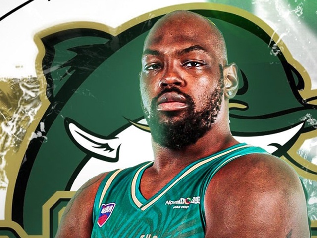 DeAngelo Hamilton rực sáng, Cantho Catfish vượt qua Danang Dragons ngay tại sân QK5