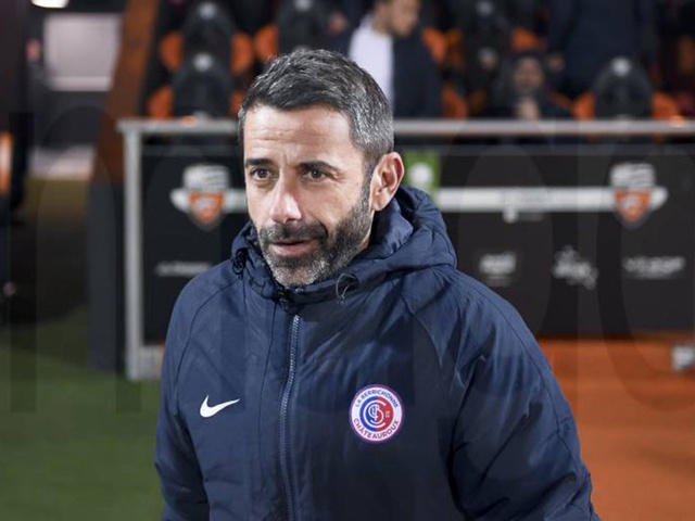 HLV Nimes cần mua nhiều tiền vệ nhưng không cần Quang Hải