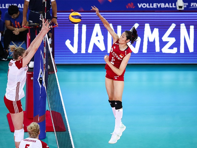 Bóng chuyền nữ Trung Quốc mất siêu sao Zhu Ting đến hết năm 2022